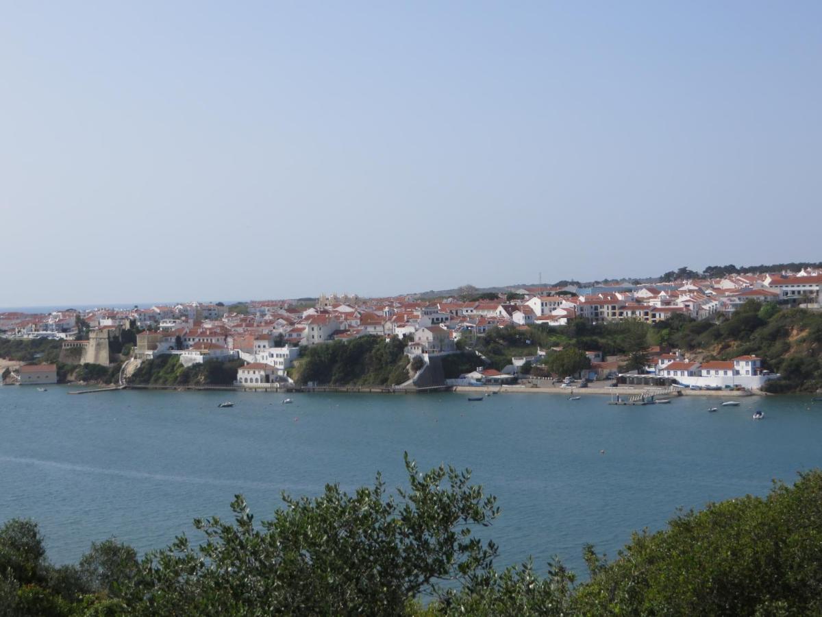 Pe Na Areia By In Alentejo